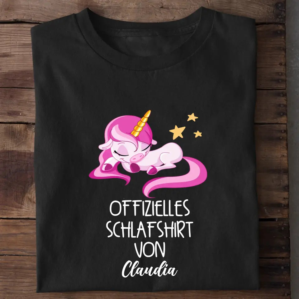 Offizielles Schlafshirt Einhorn – Lifestyle Foto personalisiertes Schlafshirt