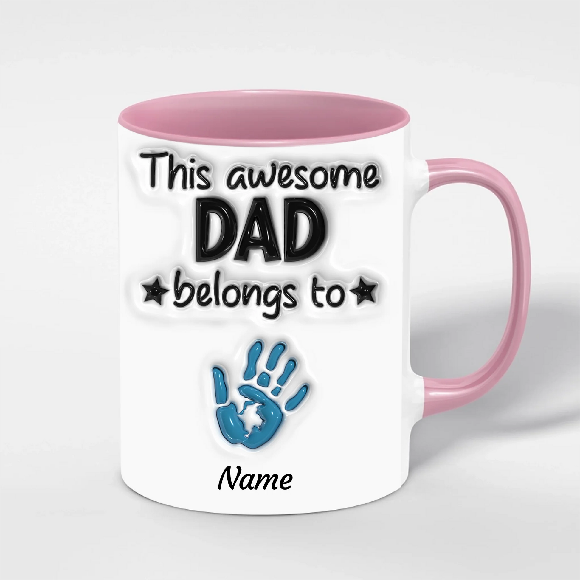 Papa Tasse mit Handabdrücken – Lifestyle Aufnahme der Kaffeetasse für Papa
