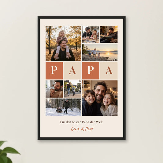 Fotocollage Poster Papa mit 8 Fotos, Buchstaben-Kacheln und Namen – Nahaufnahme im schwarzen Holzrahmen
