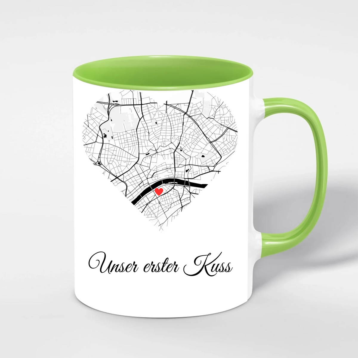Unser erster Kuss Tasse personalisiert – Innenfarbe Grün