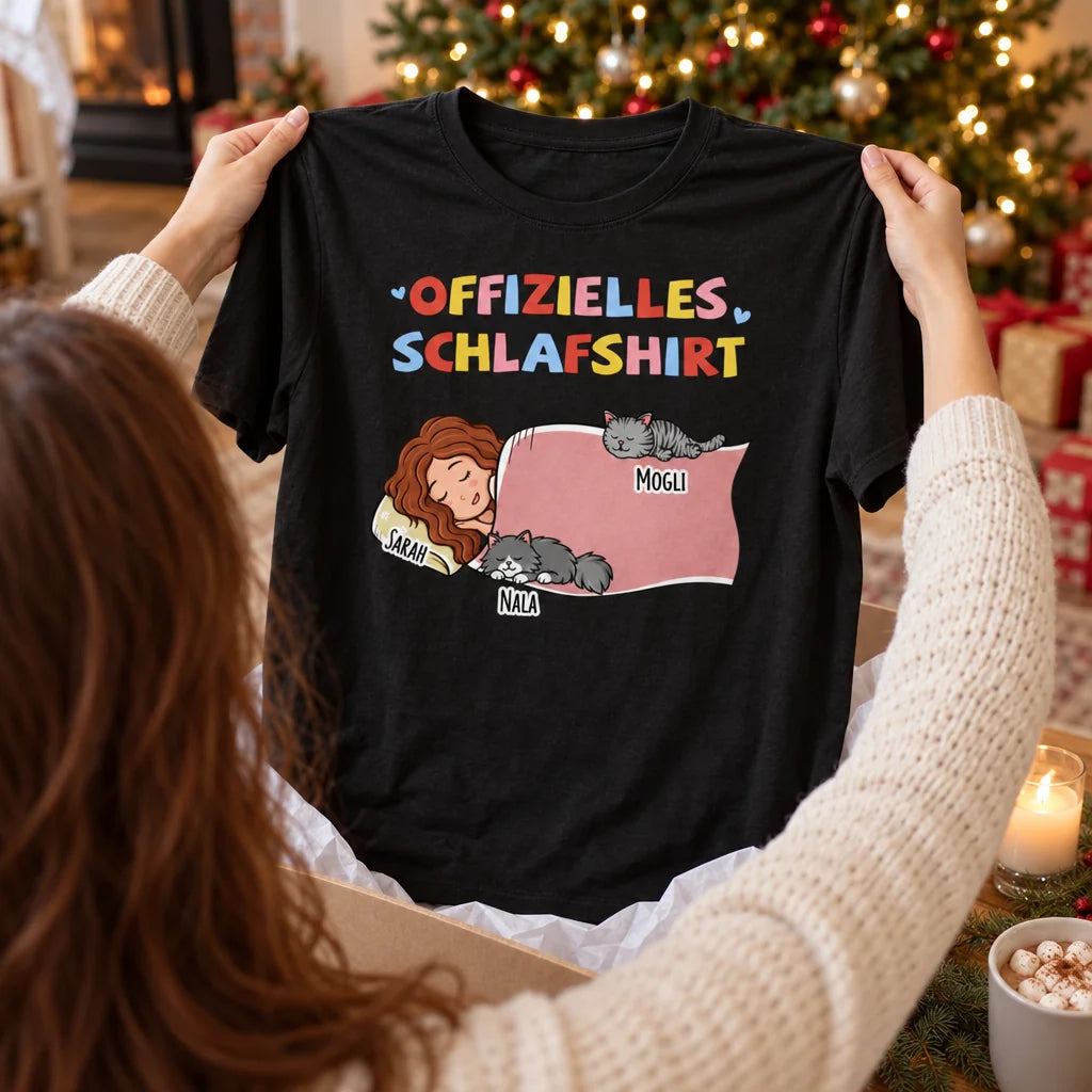 Katzenbesitzer Schlafshirt als Weihnachtsgeschenk ausgepackt